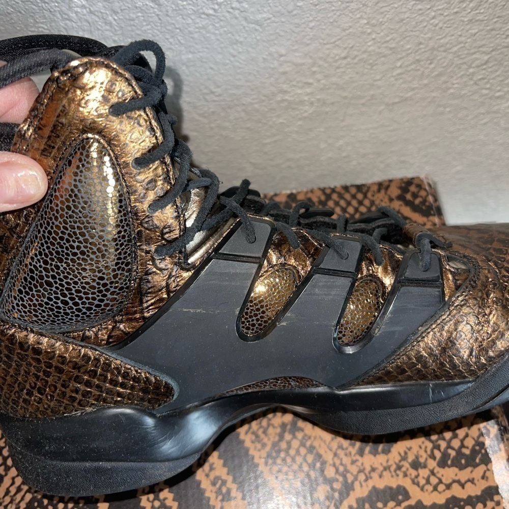 Teyana Taylor x Adidas Originals Harlem Promo Shoes. Size 9 GUC comes with box - Picture 14 of 15